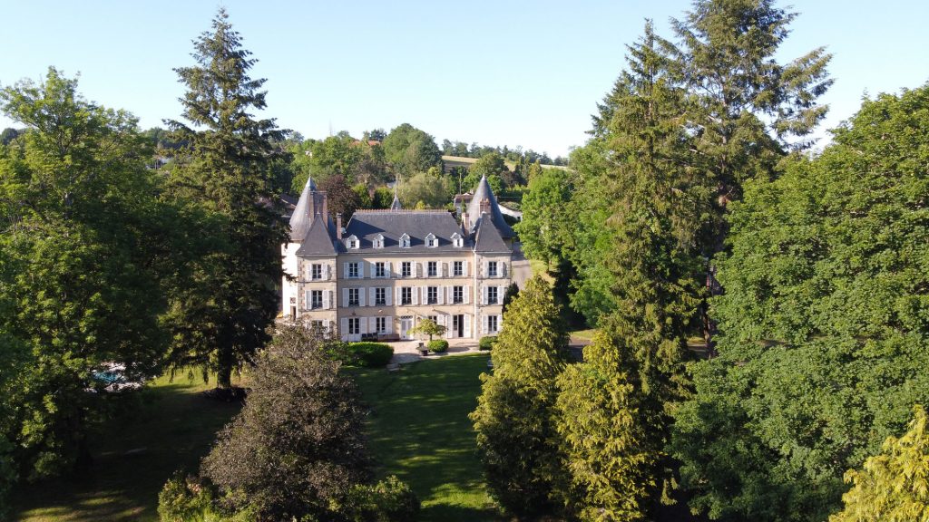 Château La Briance Matt and Helen | Limousin region | Chateau DIY