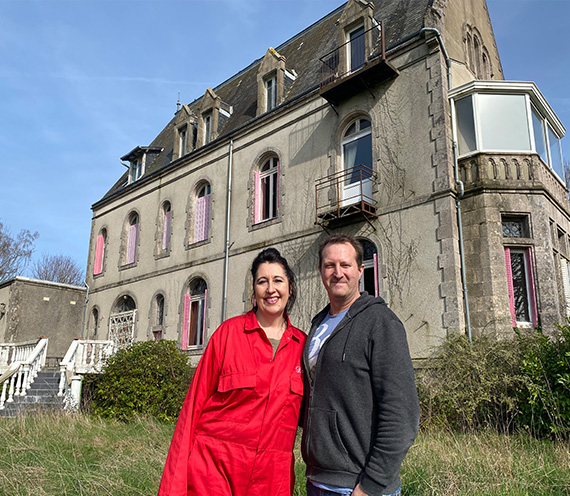 Debbie and Dave - Chateau Chomet